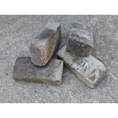 Lot gevelstenen bigbag 1D - half vol