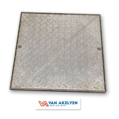 Deksel TP200 galva - 480 x 480 cm buitenmaat uitverkoopprijs - zolang de voorraad strekt !!!!